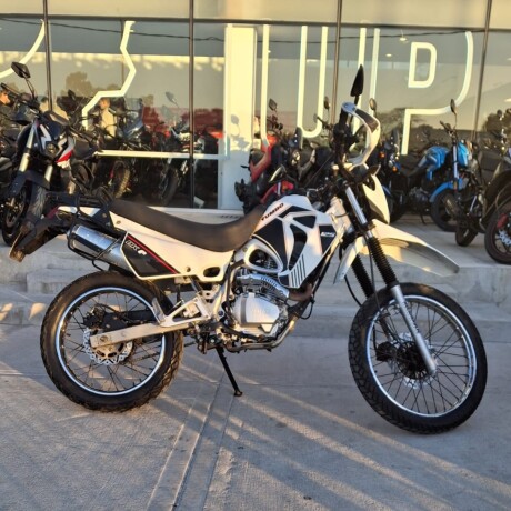 Yumbo DK125 F Usada Yumbo DK125 F Usada