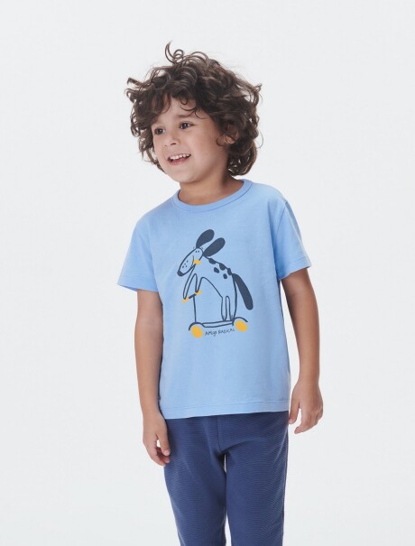 CAMISETA INFANTIL CON ESTAMPA  CELESTE