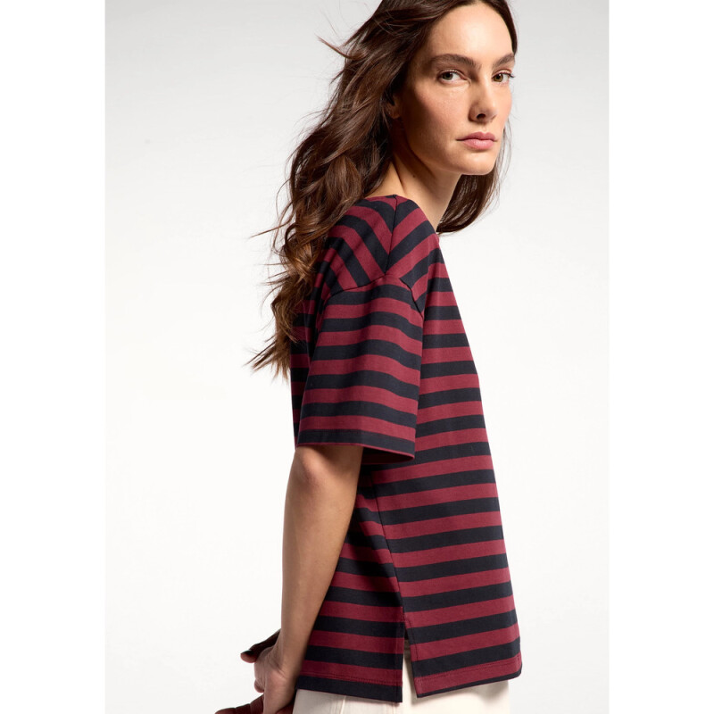 BLUSA FEM VINHO E AZUL MARINHO