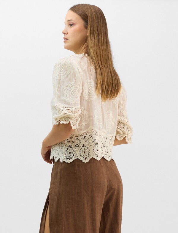 Blusa Bordada Puntilla CRUDO