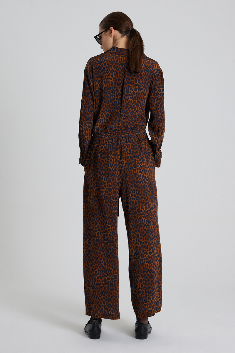 PANTALON PRETO Estampado