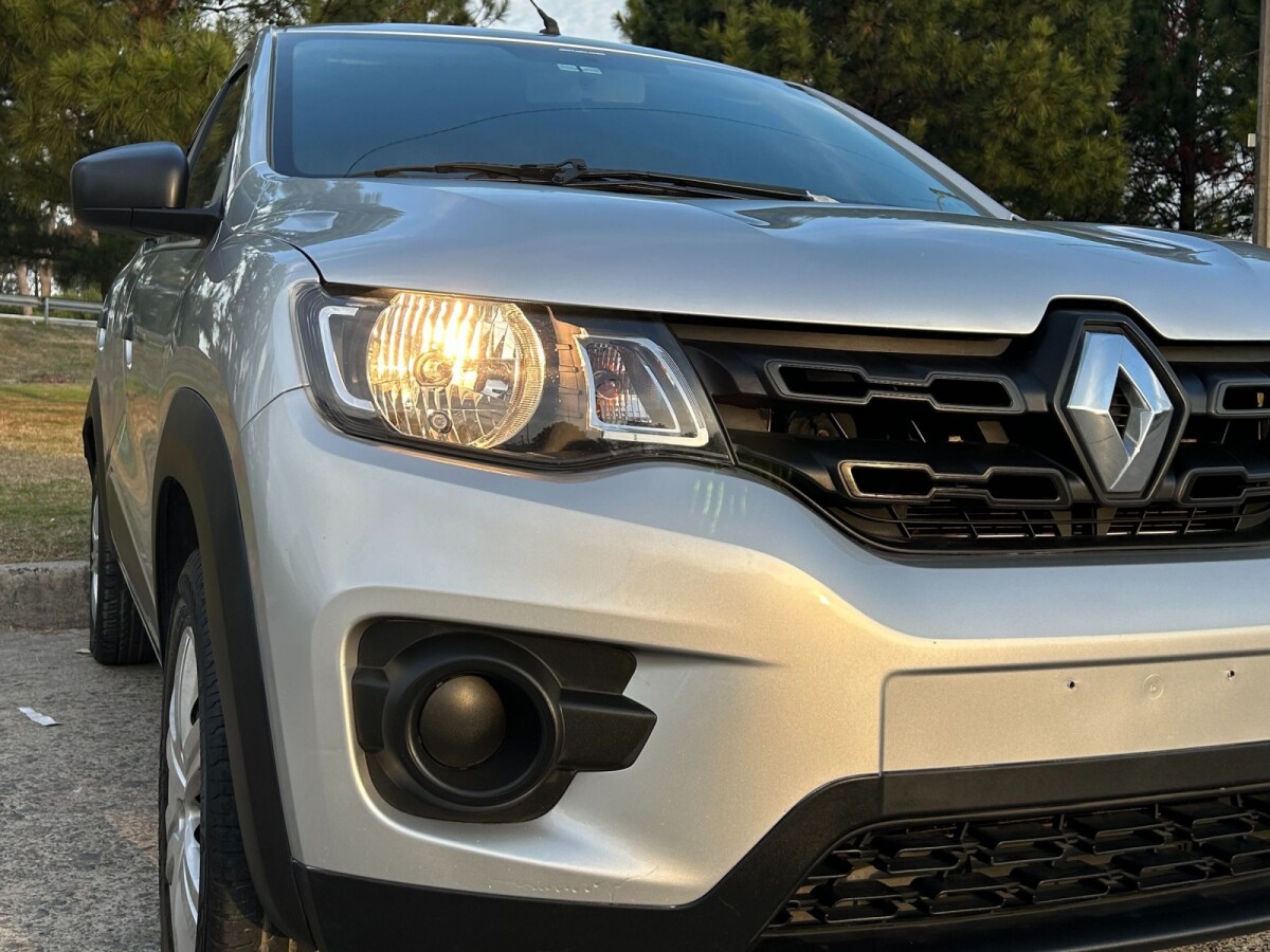 Renault Kwid Zen EXCELENTE ESTADO! | Permuta / Financia Renault Kwid Zen EXCELENTE ESTADO! | Permuta / Financia