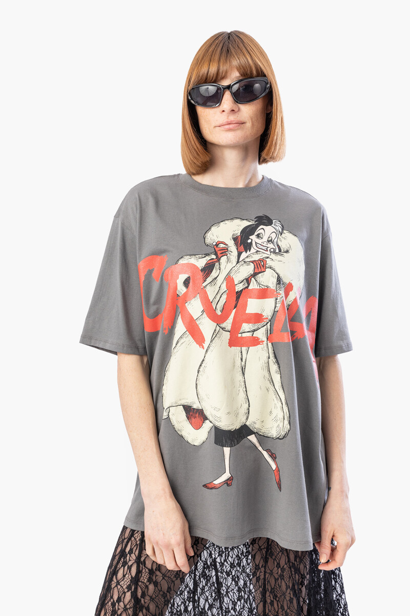 REMERA FASHION CRUELLA - GRIS CLARO 