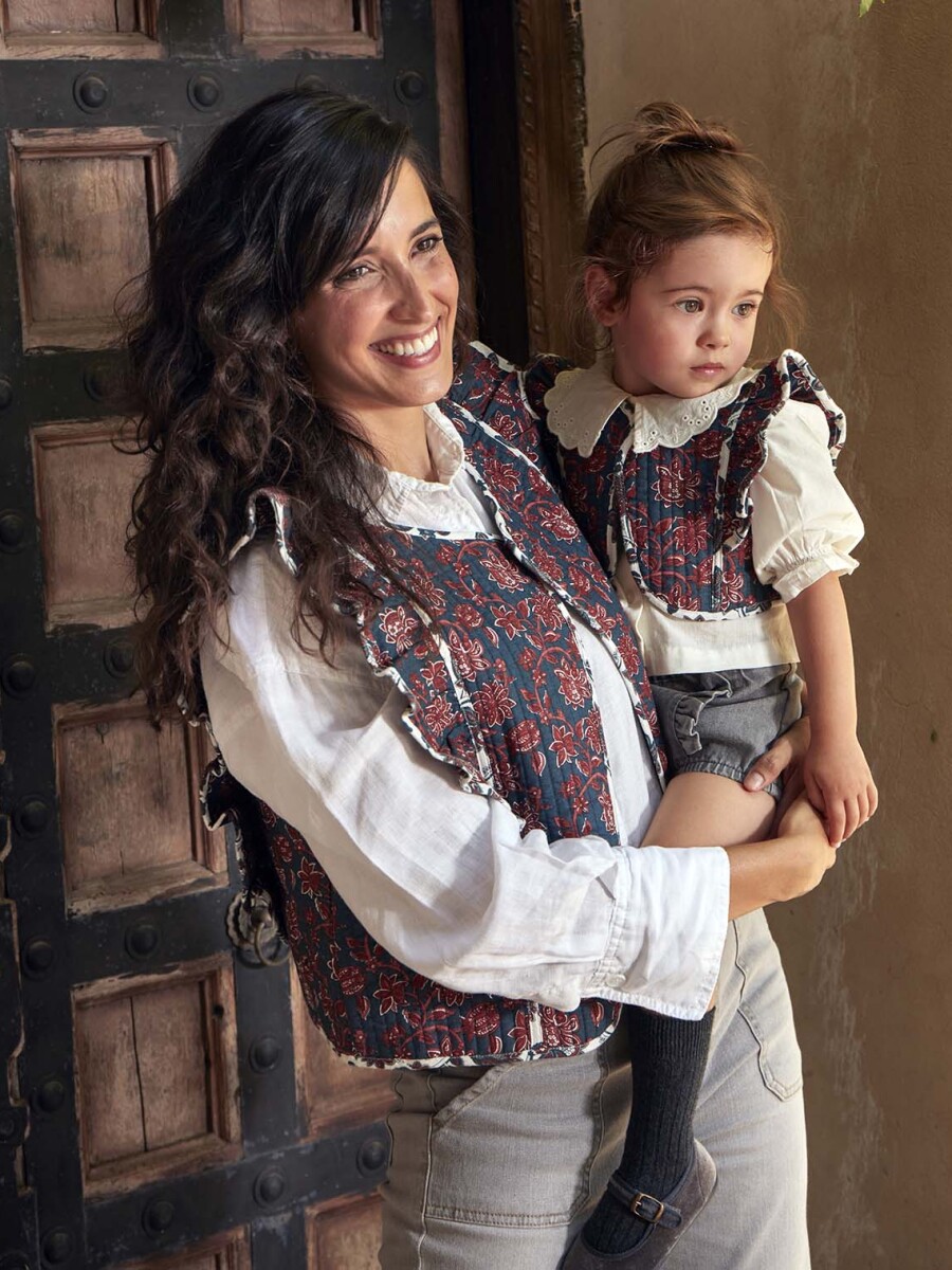 Chaleco Acolchado Con Volante Petroleo