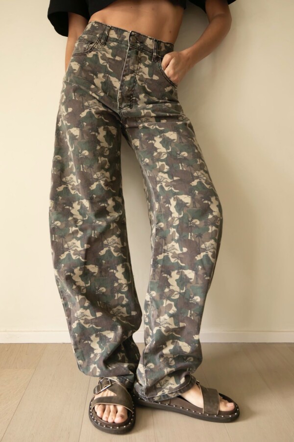 Jean Barrel camuflado Jean Barrel camuflado