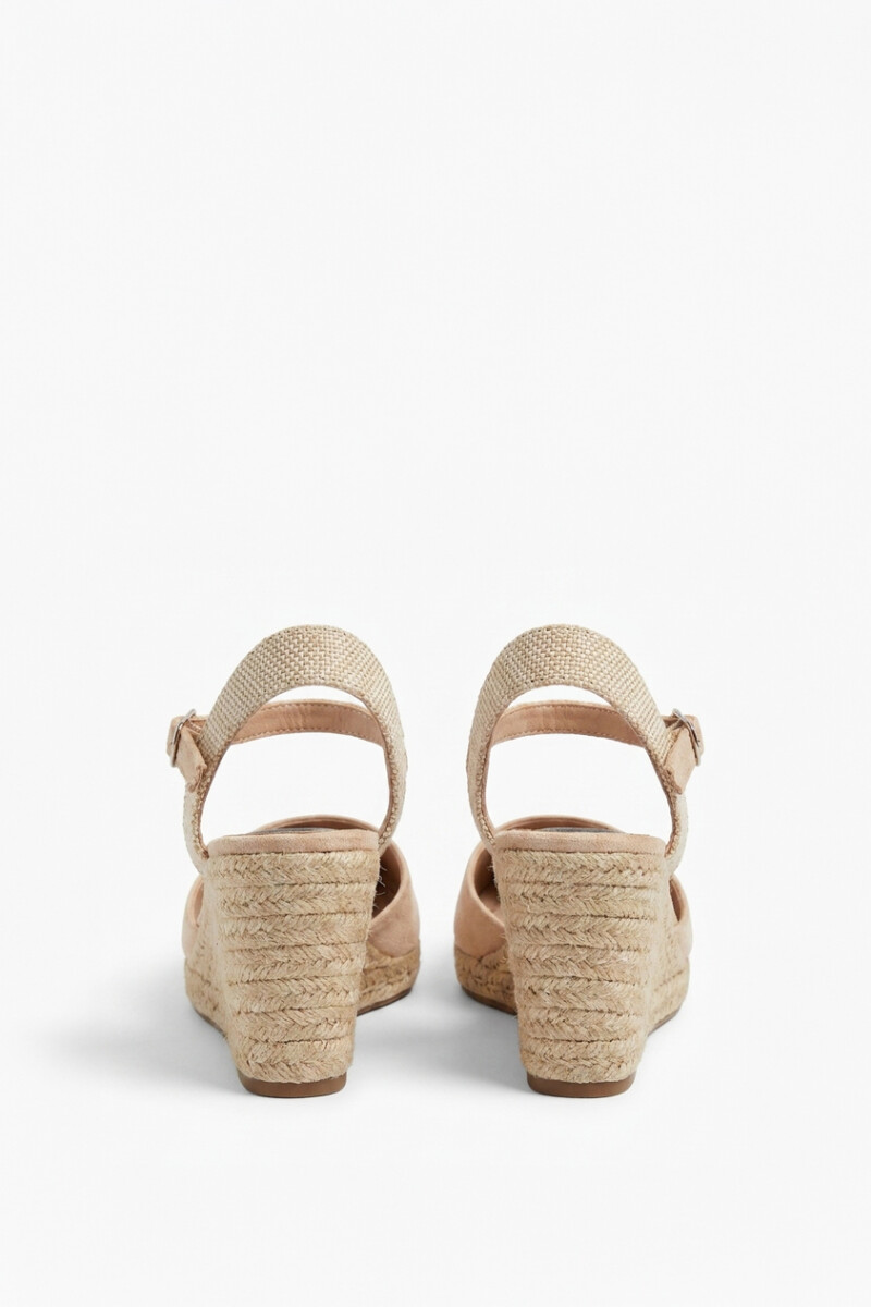 Sandalia plataforma yute beige