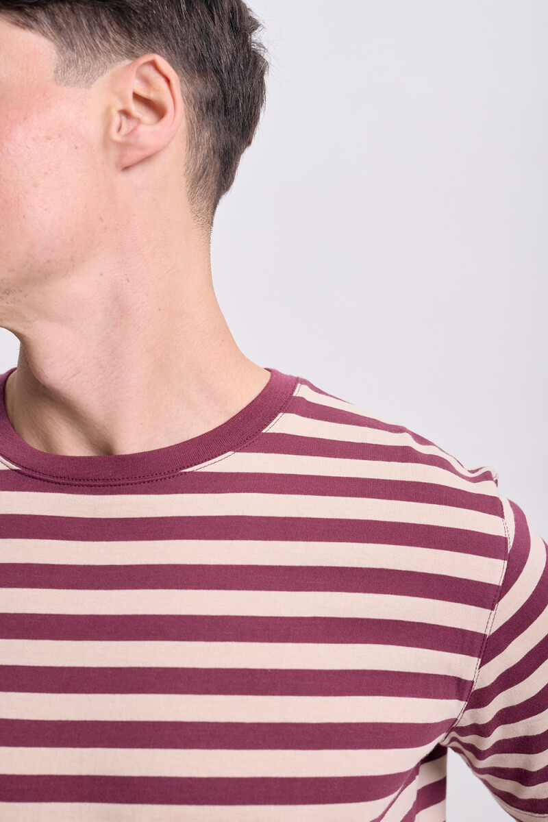 Remera rayas Bordo