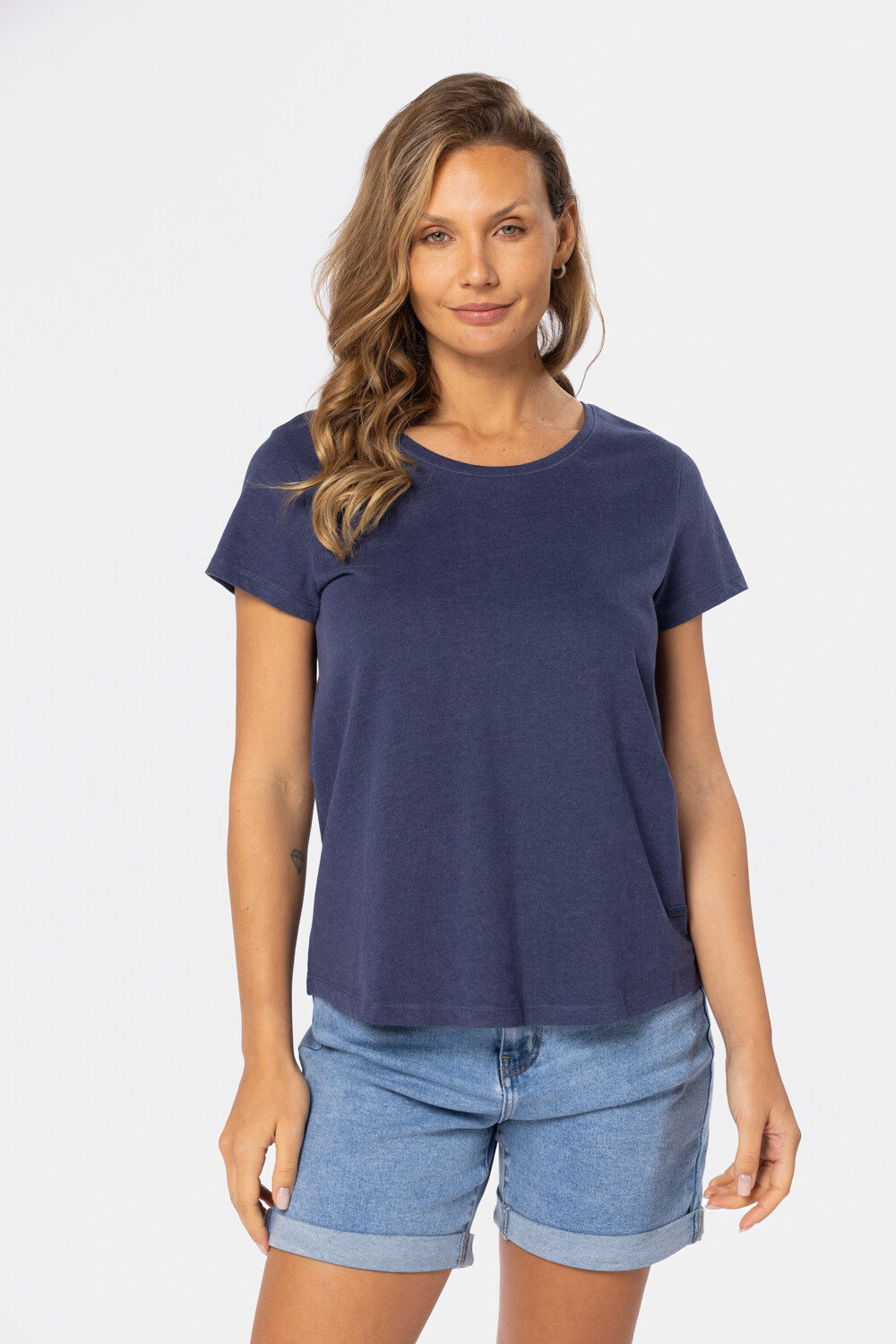 REMERA BÁSICA DE ALGODÓN Azul