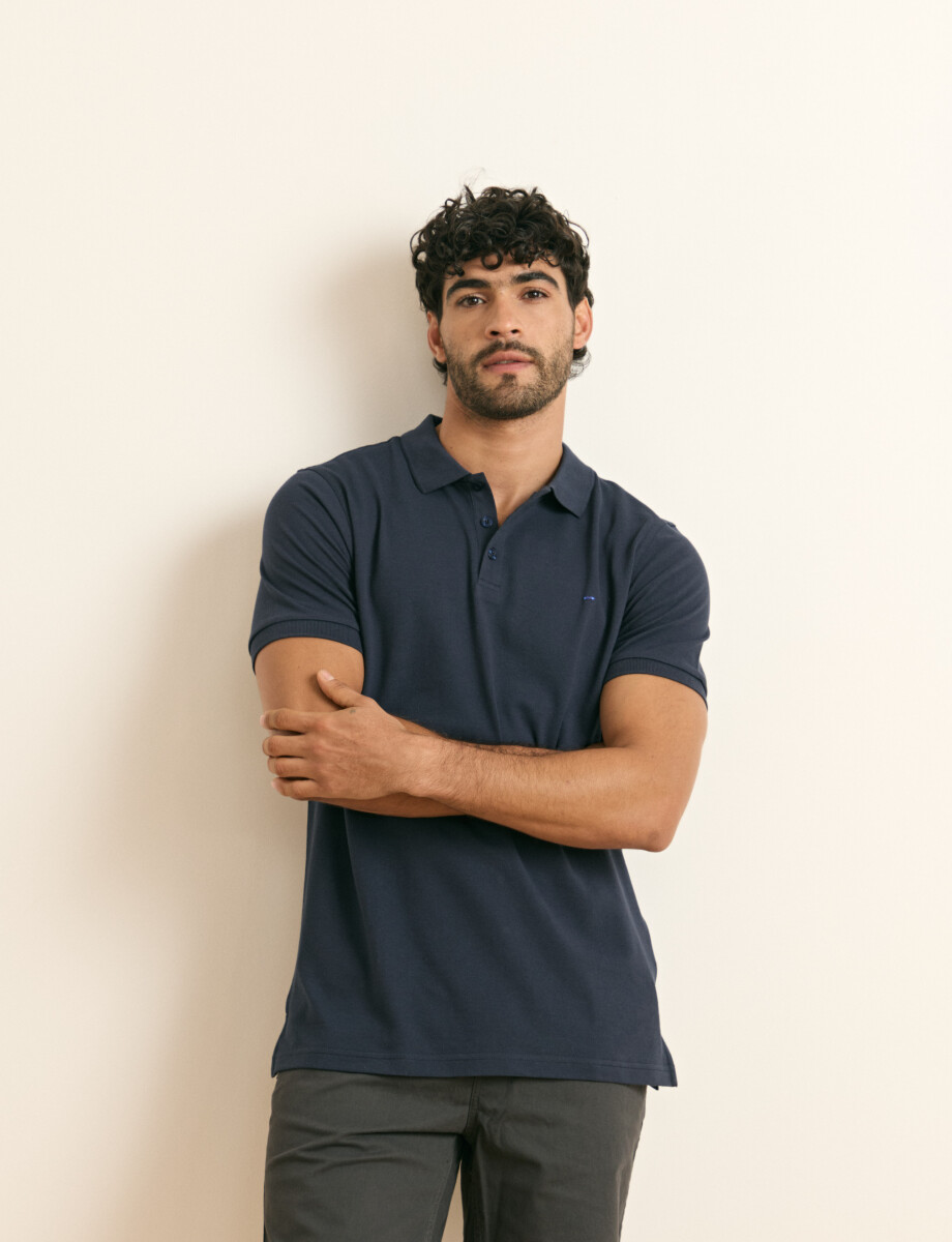 520752 REMERA HARRINGTON LABEL Azul Oscuro
