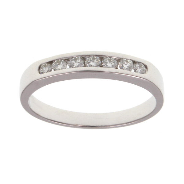 Anillo medio sin fin Chana S en oro blanco 18k con brillantes Anillo medio sin fin Chana S en oro blanco 18k con brillantes