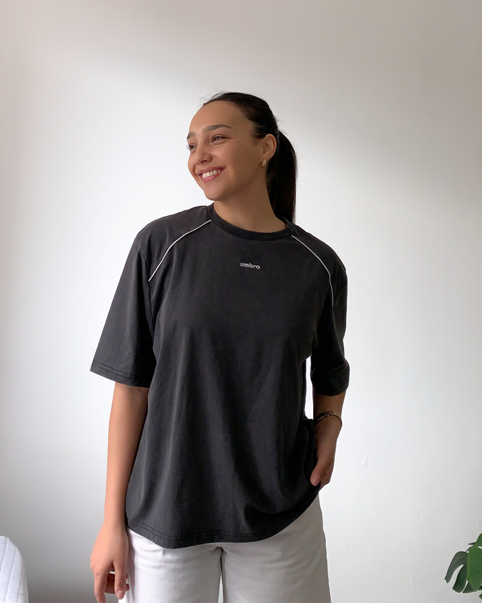 REMERA LUPA Umbro Mujer - 002 