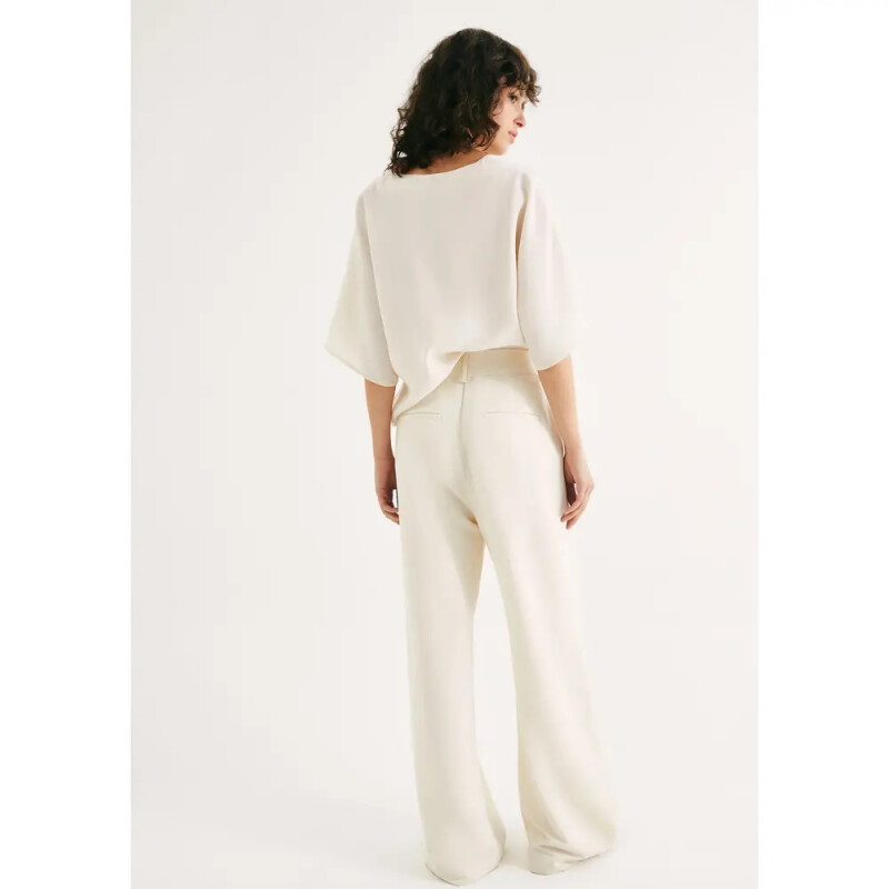 CALCA FEM BRANCO