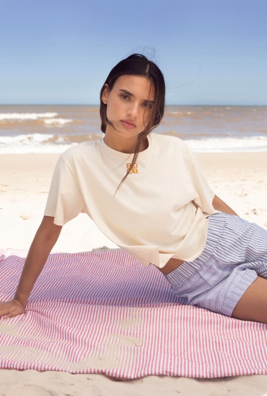 Remera Tag Beige