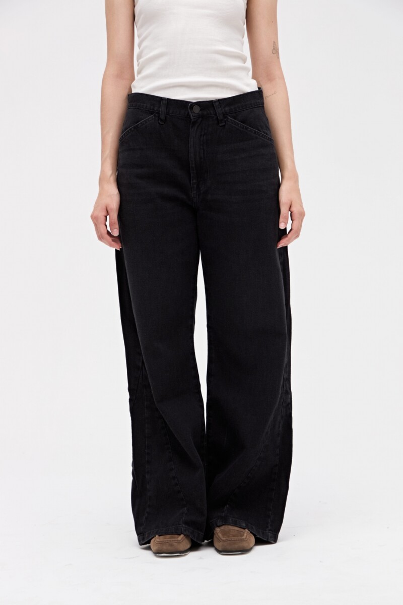 Jean Harriet - Used Black 26 