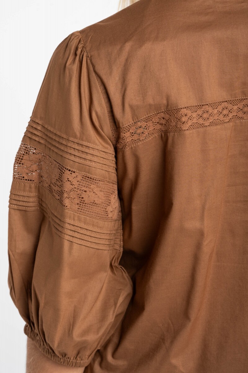 Blusa Encaje Bordados Chocolate