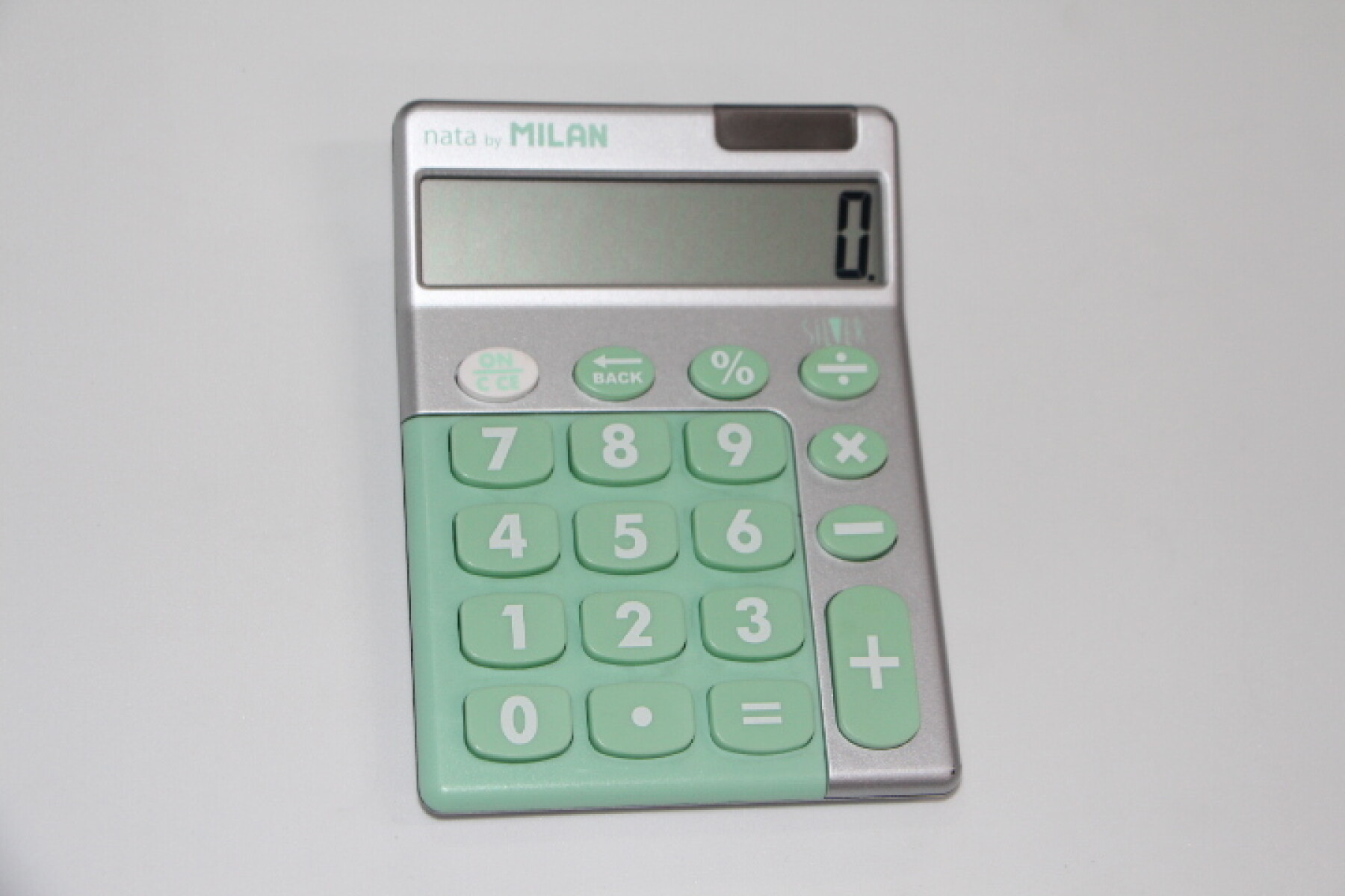 MAQUINA CALCULADORA MILAN NATA SILVER 