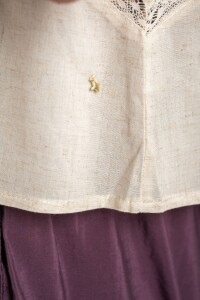 Blusa Bordada Beige