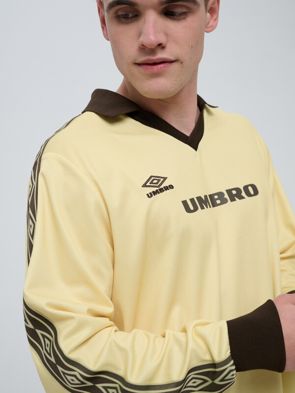 REMERA MANGA LARGA TAPED Umbro Hombre 00b
