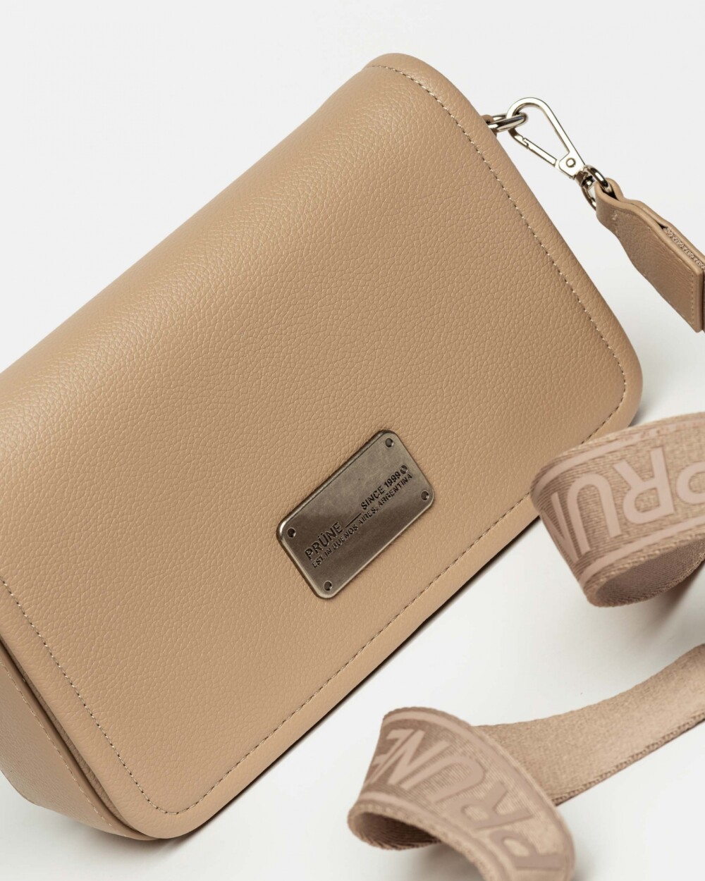 Bandolera Air en efecto cuero graneado Taupe