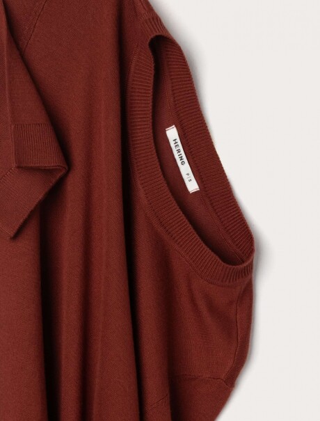 BLUSA DE MANGA CORTA EN PUNTO BORDEAUX
