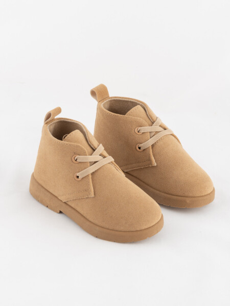 Bota acordonada Beige