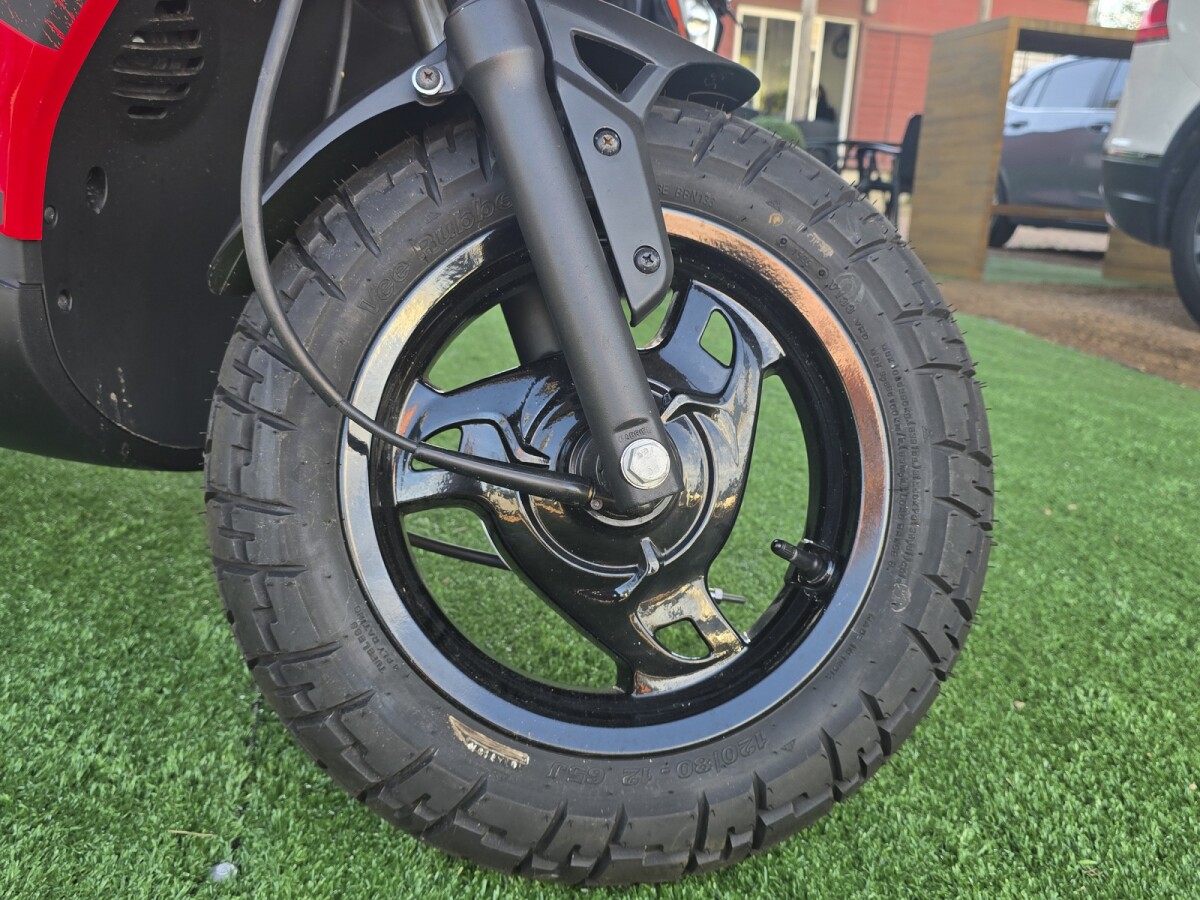 Aprilia Storm 125 SR 125 Storm Glossy | Permuta / Financia Aprilia Storm 125 SR 125 Storm Glossy | Permuta / Financia