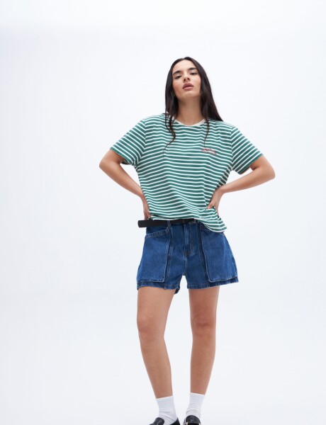 Remera Dickinson Verde