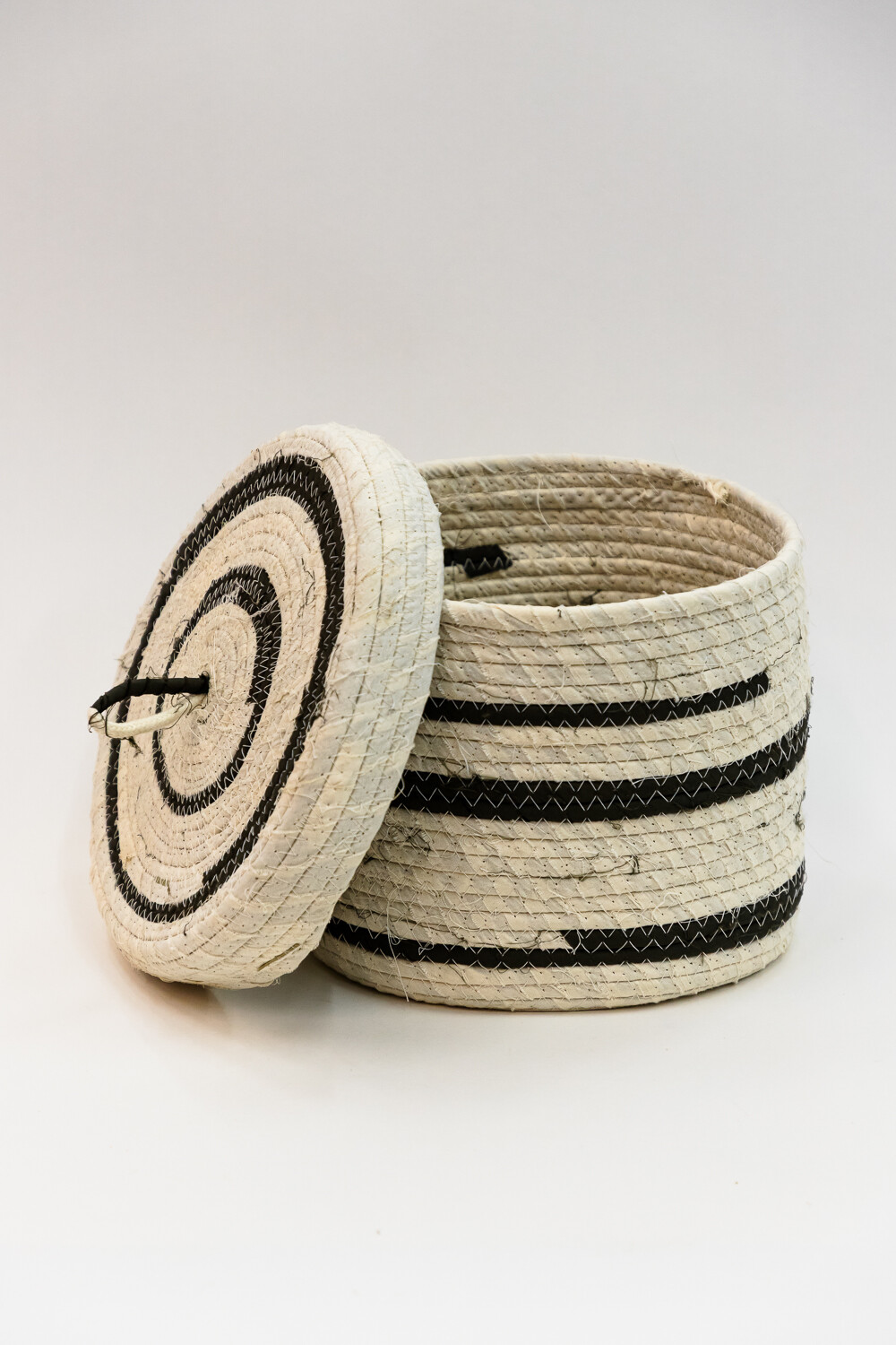 Cesta Zebra Con Tapa Color Unico
