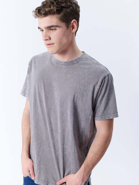 Remera Lavada Gris Oscuro