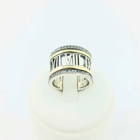 Anillo de plata 925 con double de oro 18k y circonias. Anillo de plata 925 con double de oro 18k y circonias.