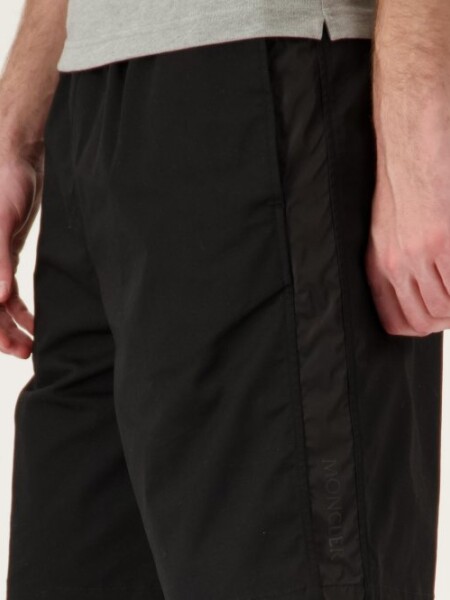Bermuda de agodón con cintura elastizada Negro