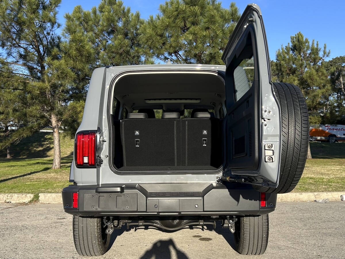 GWM Tank 300 HEV 2.0 2026 0KM | Permuta / Financia GWM Tank 300 HEV 2.0 2026 0KM | Permuta / Financia