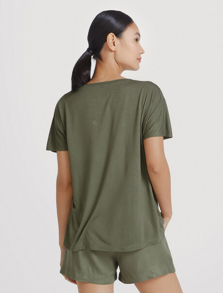 BLUSA BÁSICA DE VISCOSA VERDE