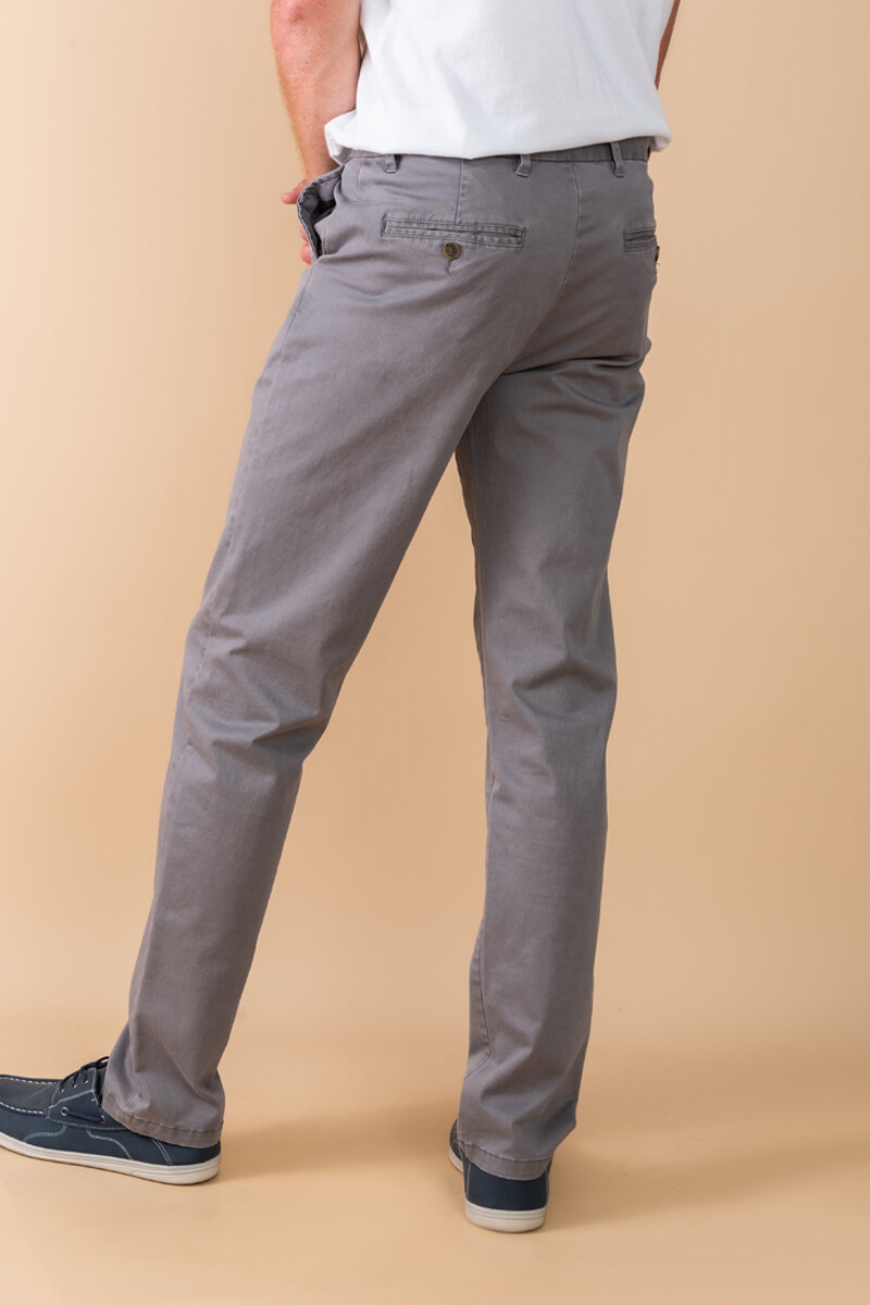 Pantalón chino Gris