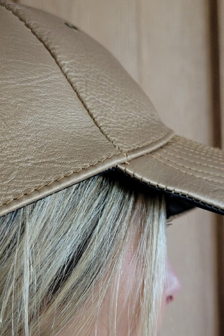 Cap Tini Dorado