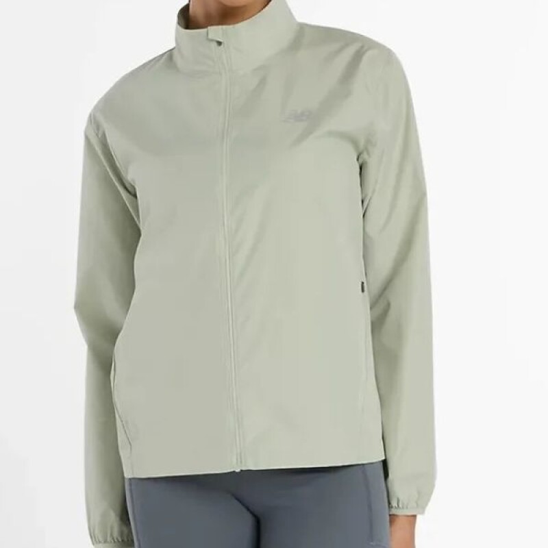 Campera New Balance Essentials Verde