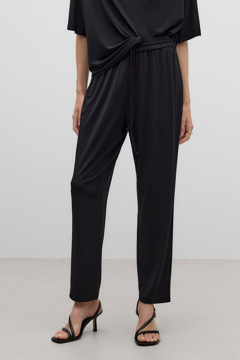 PANTALÓN JOGGER Negro