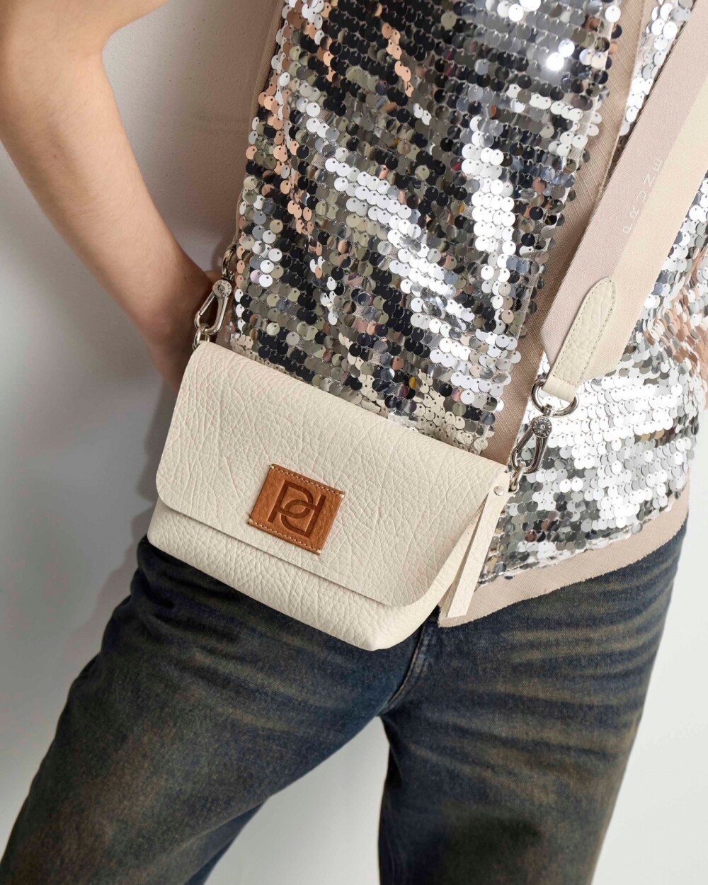 Mini bag Nina en cuero graneado Cotton