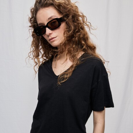 REMERA HARRY Negro