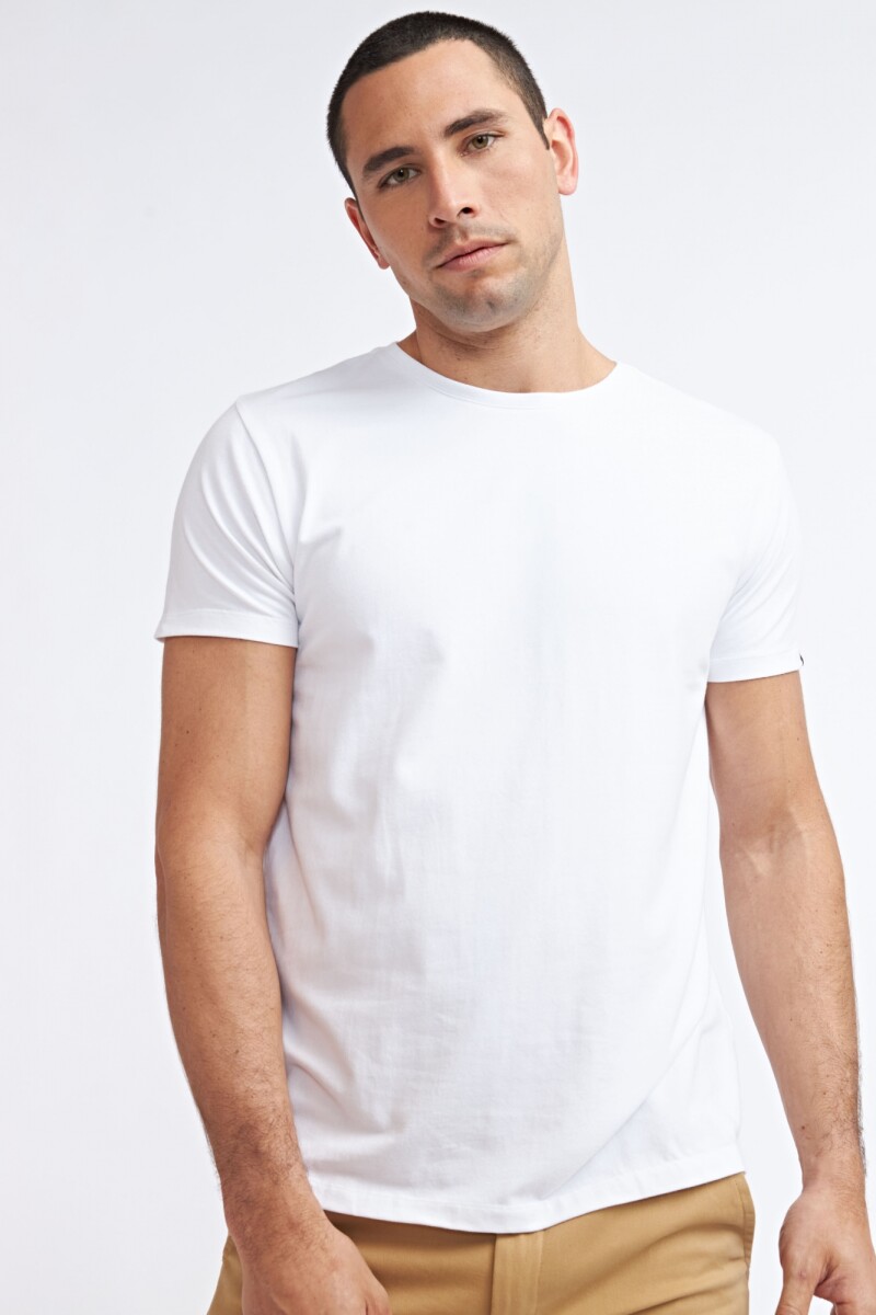 REMERA AGUS - BLANCO 