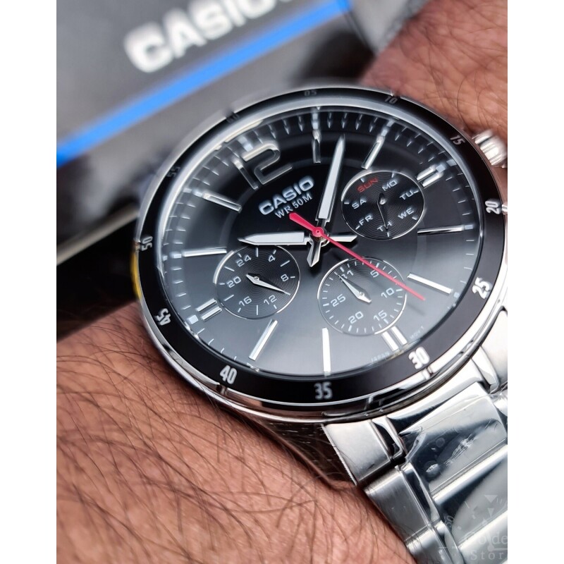 Reloj Análogo Casio 1374D1 En Acero Para Uso Diario Diseño Elegante Y Detallado Reloj Análogo Casio 1374D1 En Acero Para Uso Diario Diseño Elegante Y Detallado