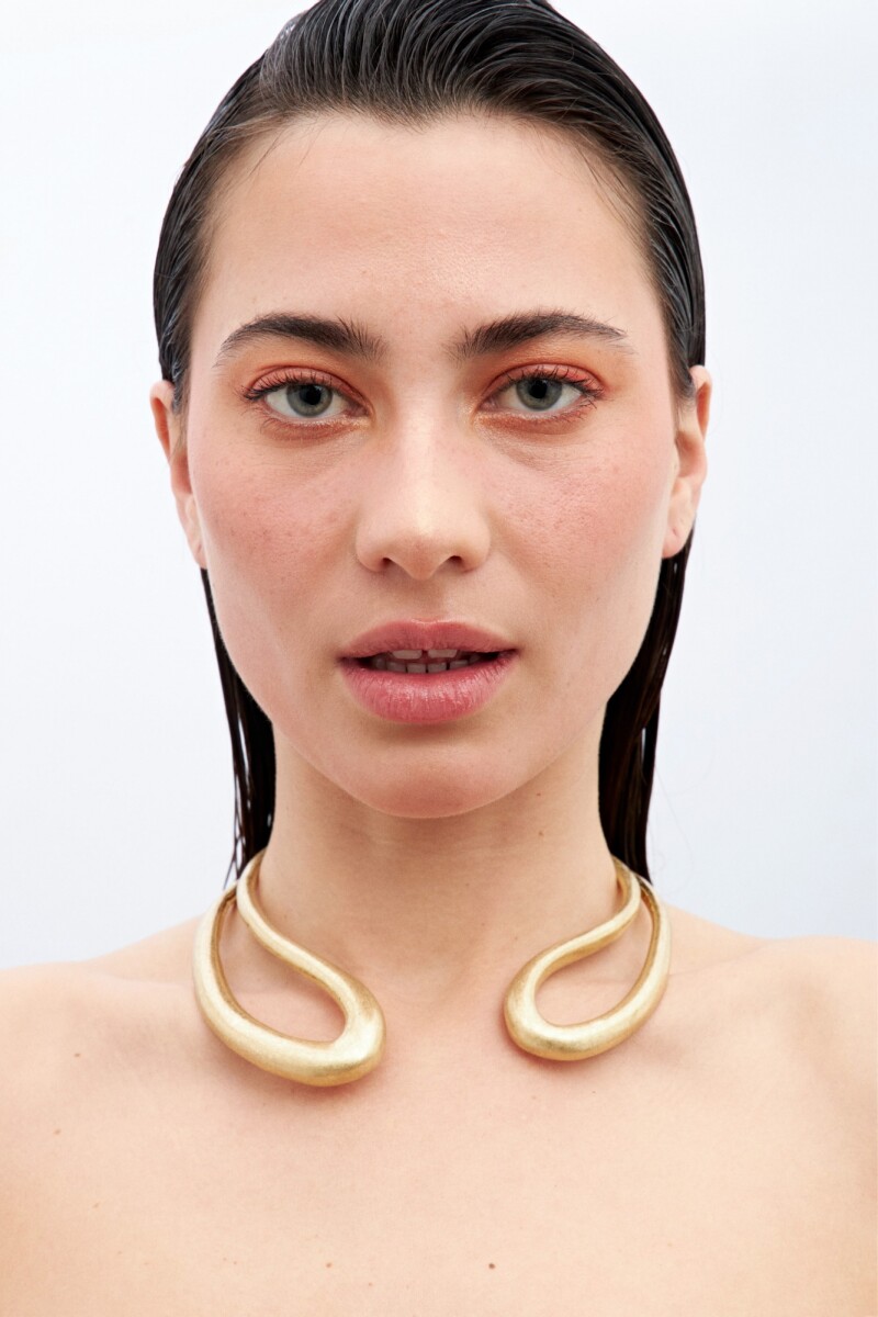 Collar rígido choker - dorado 