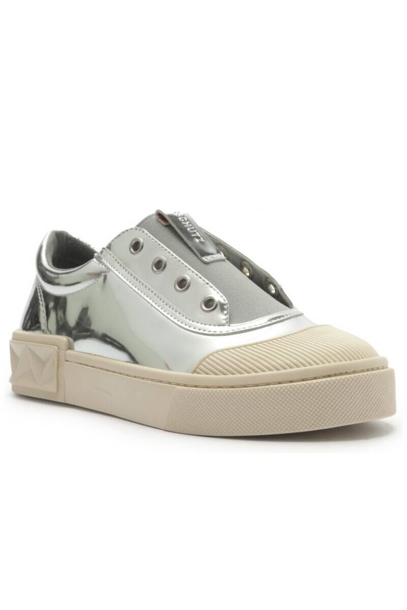 CHAMPION PLATEADO Y BLANCO CON DETALLES 