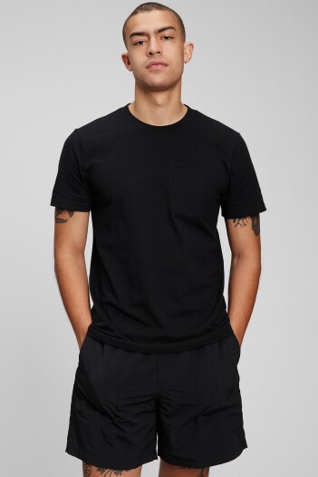 Remera Con Bolsillo Hombre True Black V2