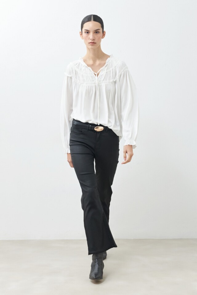 Blusa boho con volados crudo