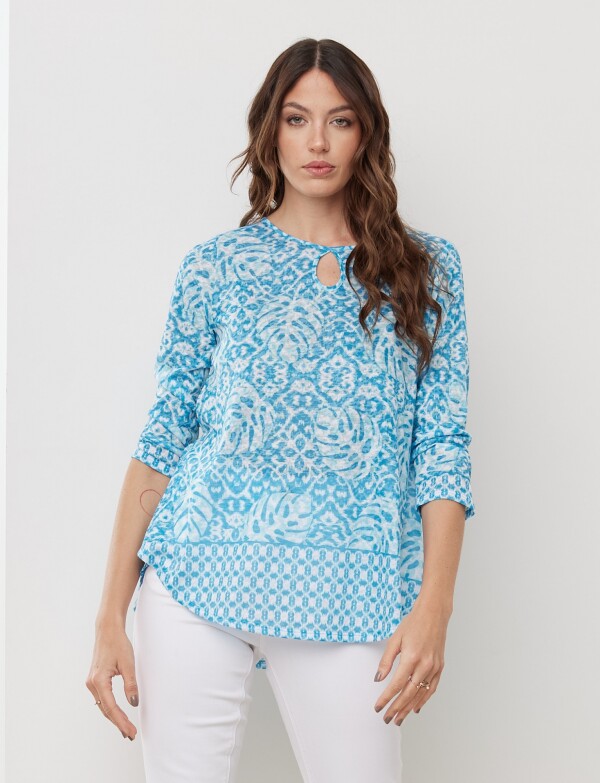 Remera Keyhole CELESTE/MULTI