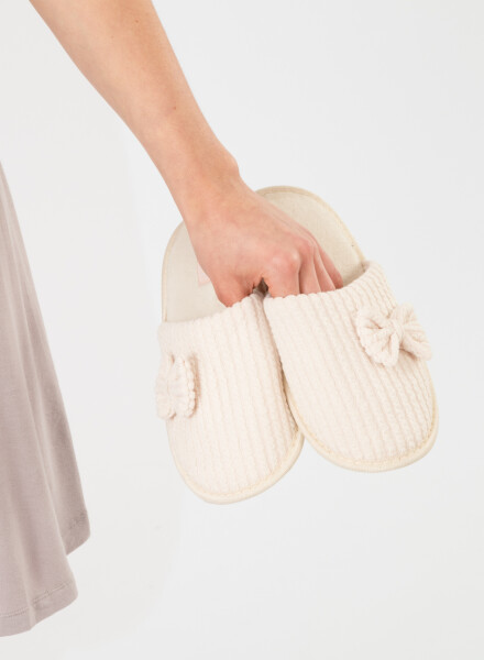 Pantufla bow Beige