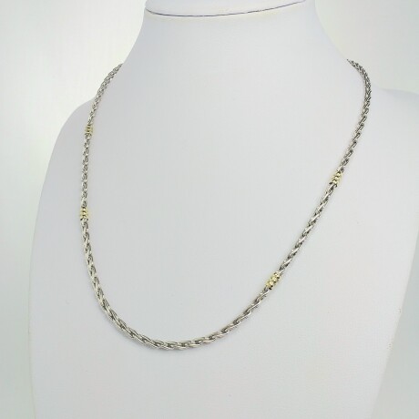 Gargantilla de plata 925 con detalles de doublé en oro 18ktes. Gargantilla de plata 925 con detalles de doublé en oro 18ktes.