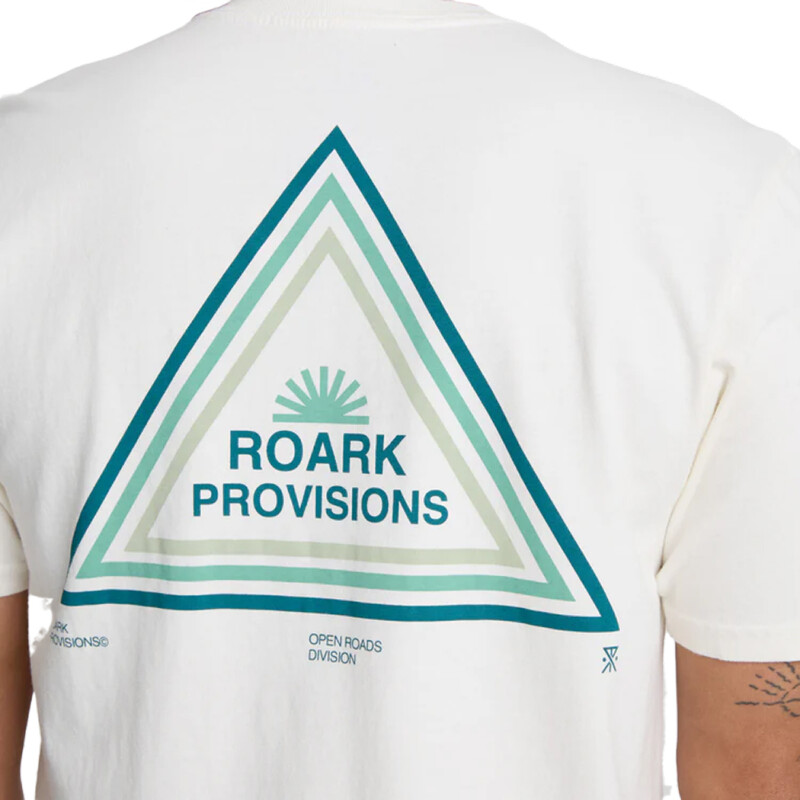 Remera Roark Roark Provisions - Blanco Remera Roark Roark Provisions - Blanco
