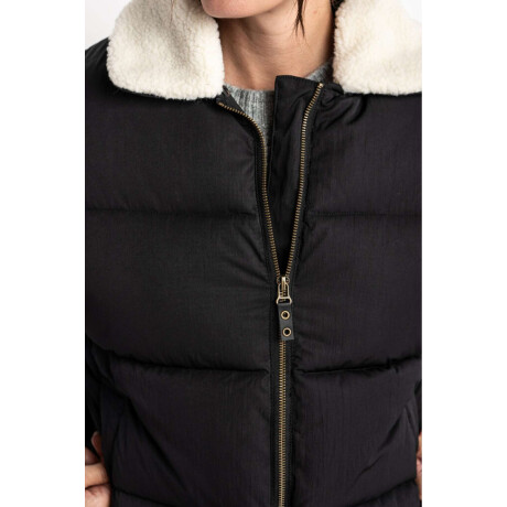 Campera Capitoneada Negro